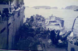 2_Fields_looking_down_on_the_fantail.jpg (39665 bytes)